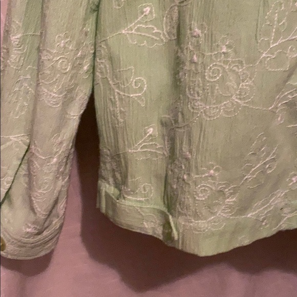 Light woman’s jacket.  Light green with white. - Picture 4 of 7